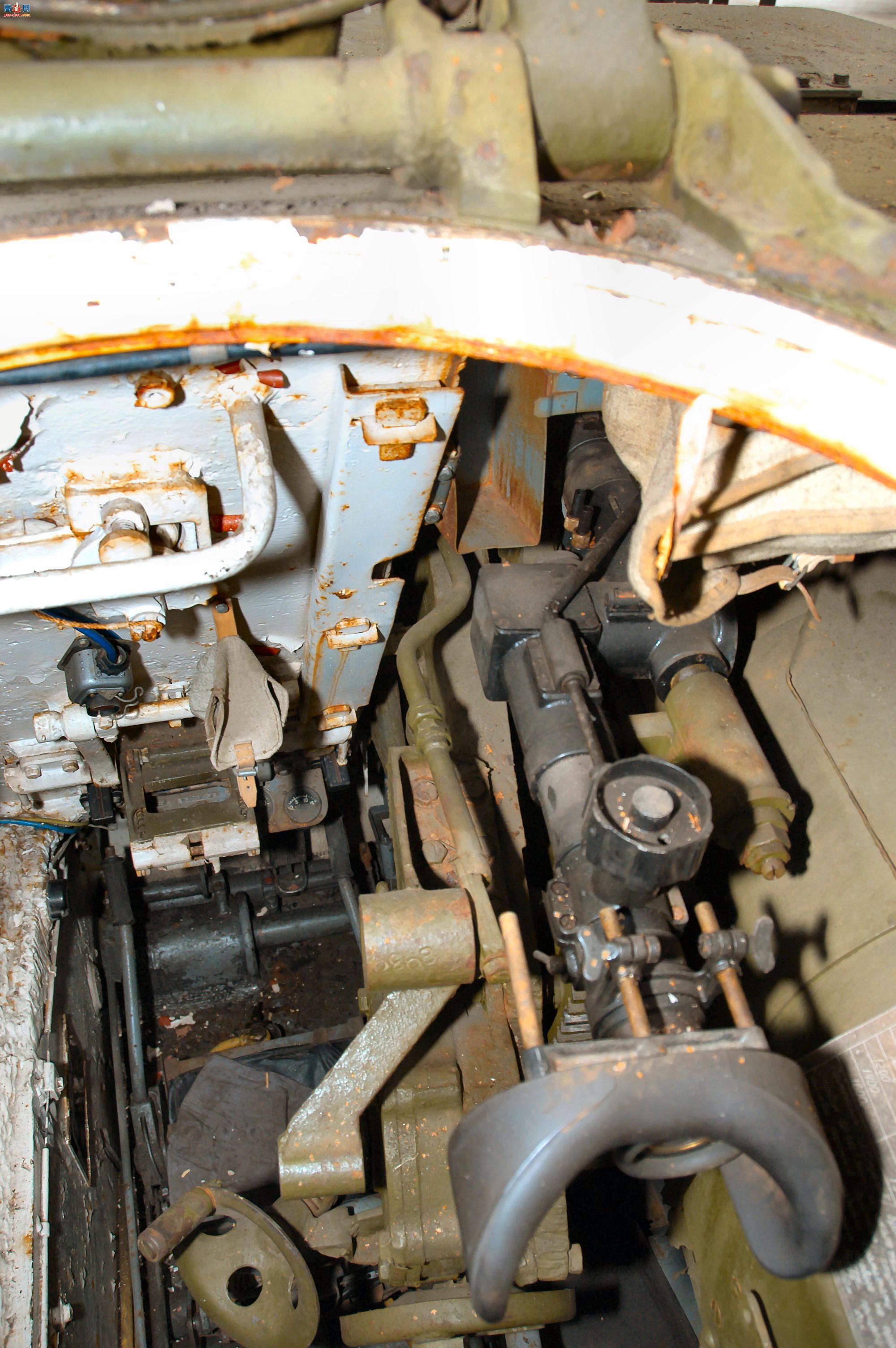 �� ISU-152M 152mm (USSR)�ڹ���Ƭ