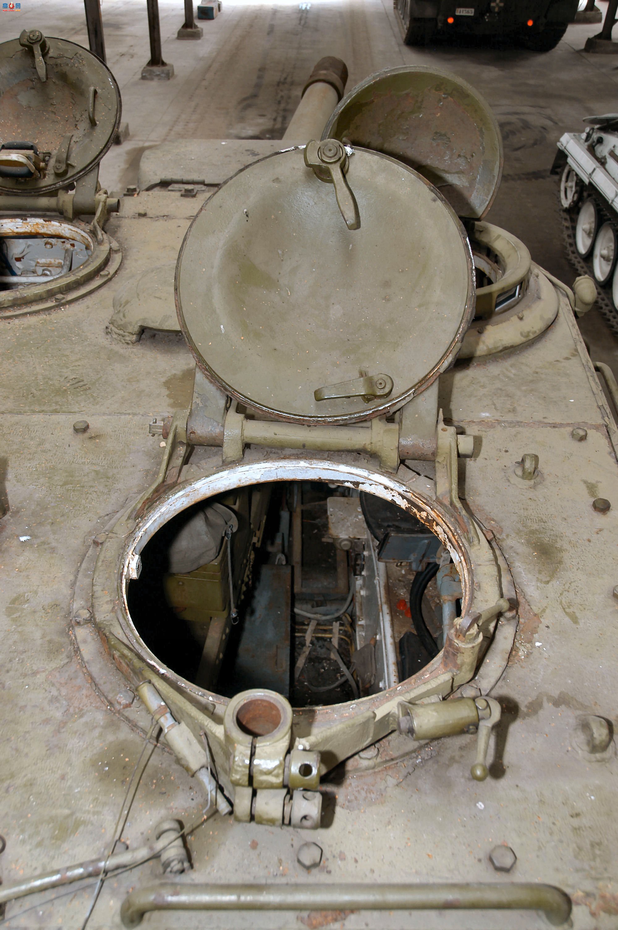 �� ISU-152M 152mm (USSR)�ڹ���Ƭ