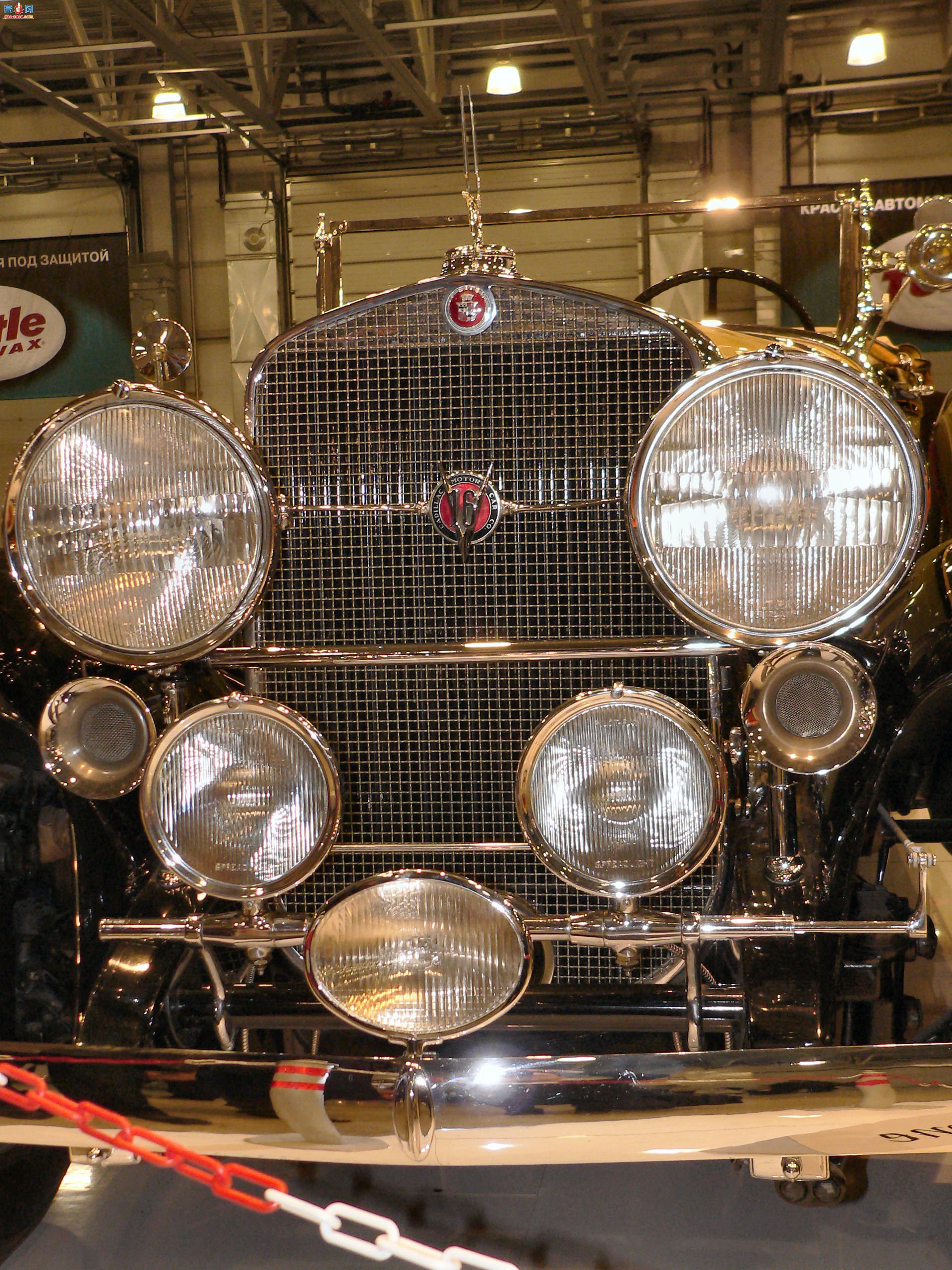 �� 1930 �������� V16 �˶��ܳ�