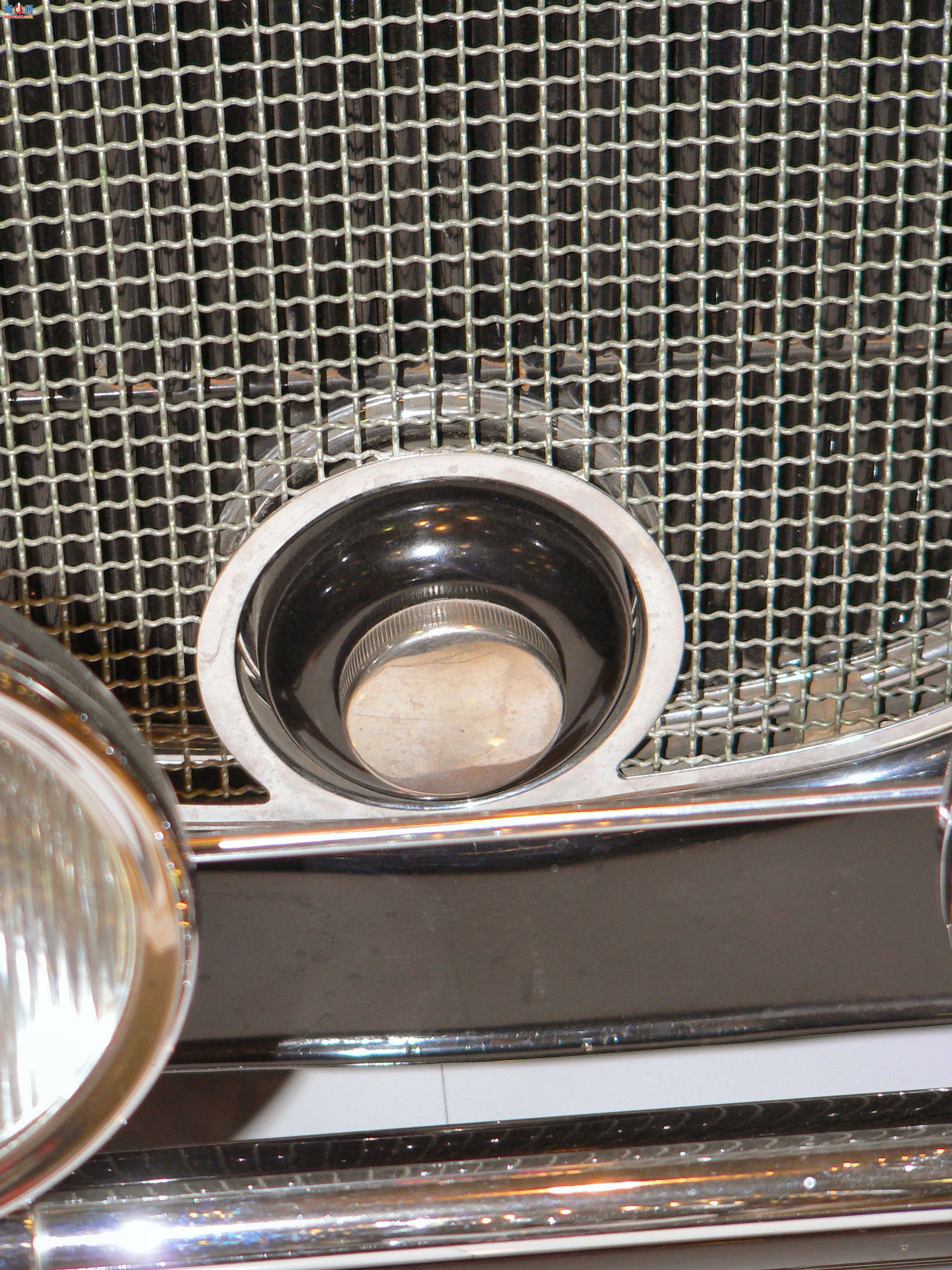 �� 1930 �������� V16 �˶��ܳ�