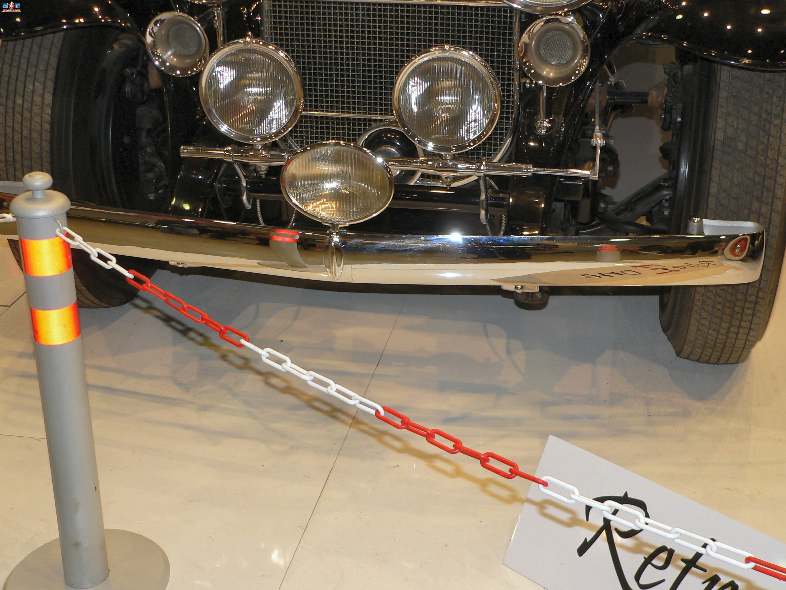 �� 1930 �������� V16 �˶��ܳ�