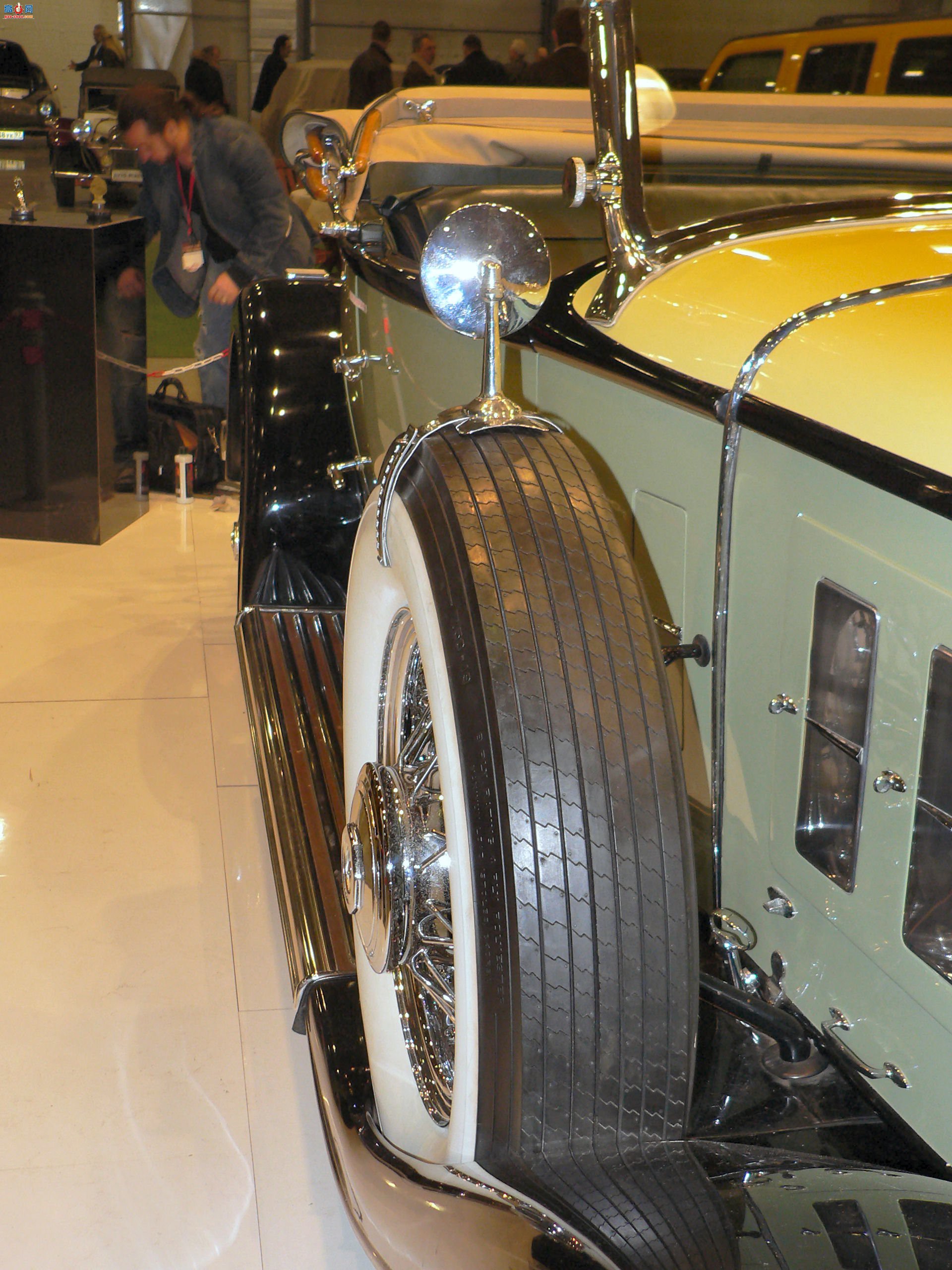 �� 1930 �������� V16 �˶��ܳ�