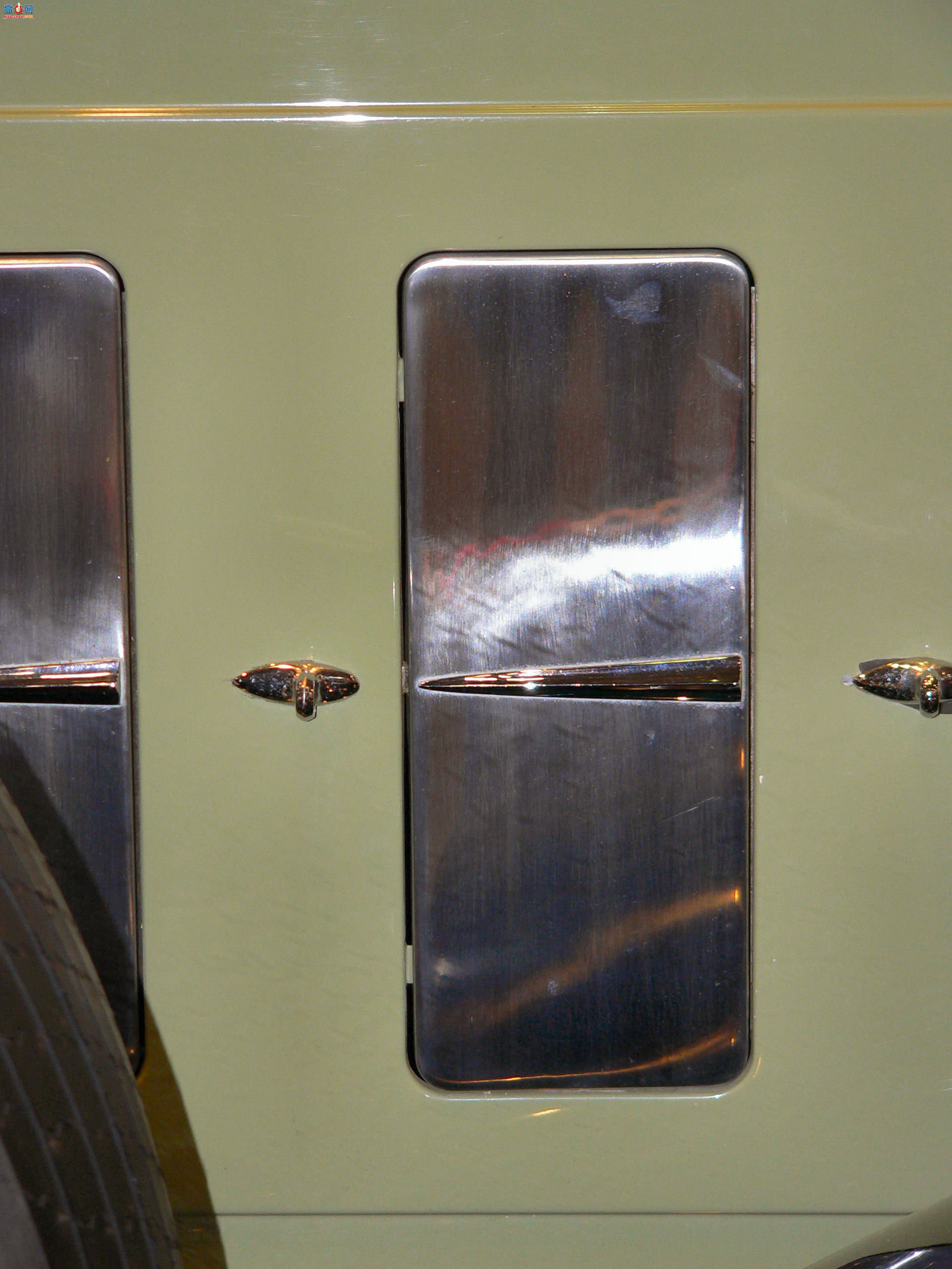 �� 1930 �������� V16 �˶��ܳ�