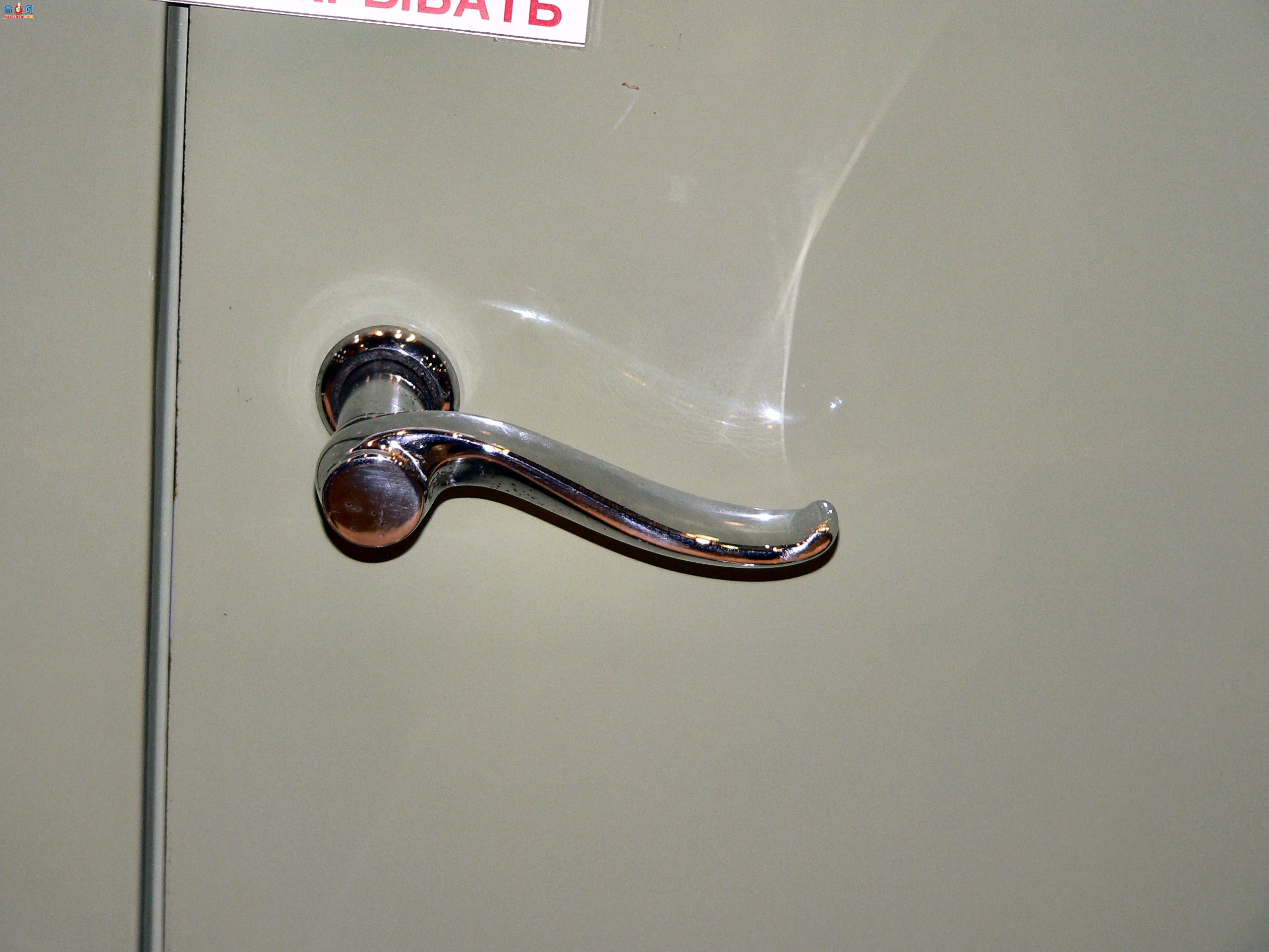 �� 1930 �������� V16 �˶��ܳ�