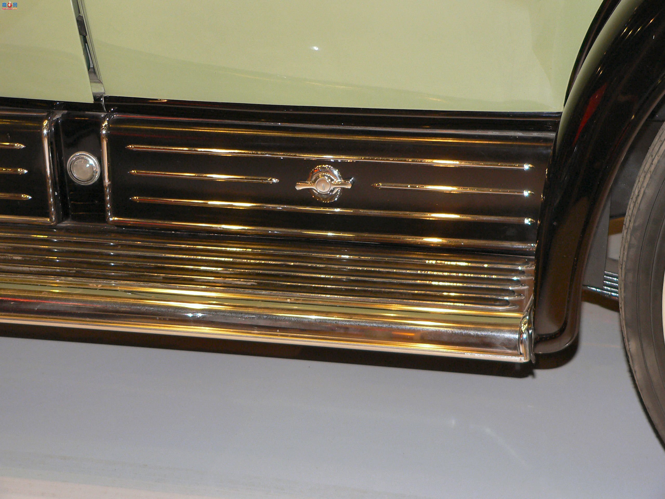 �� 1930 �������� V16 �˶��ܳ�