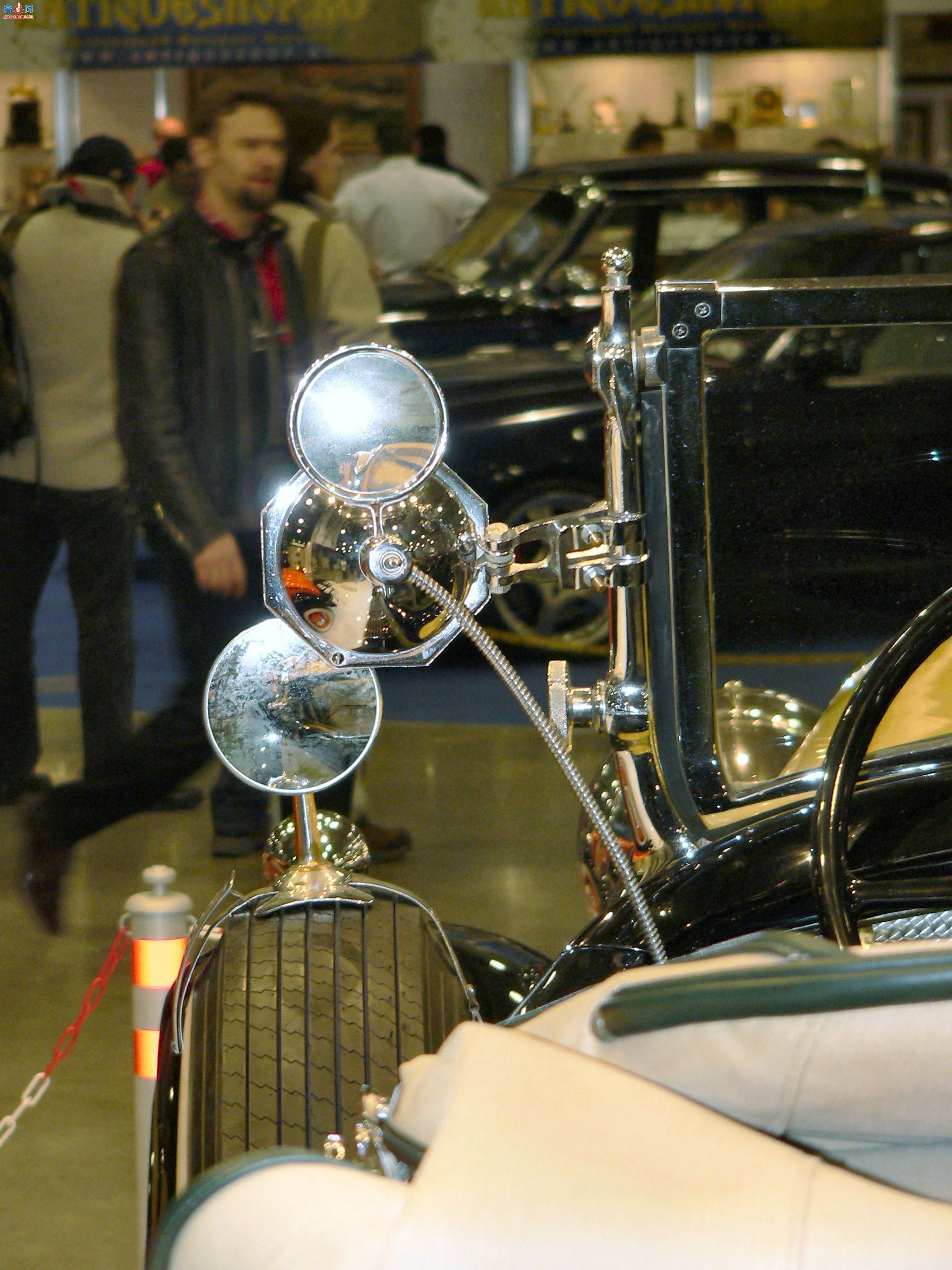 �� 1930 �������� V16 �˶��ܳ�