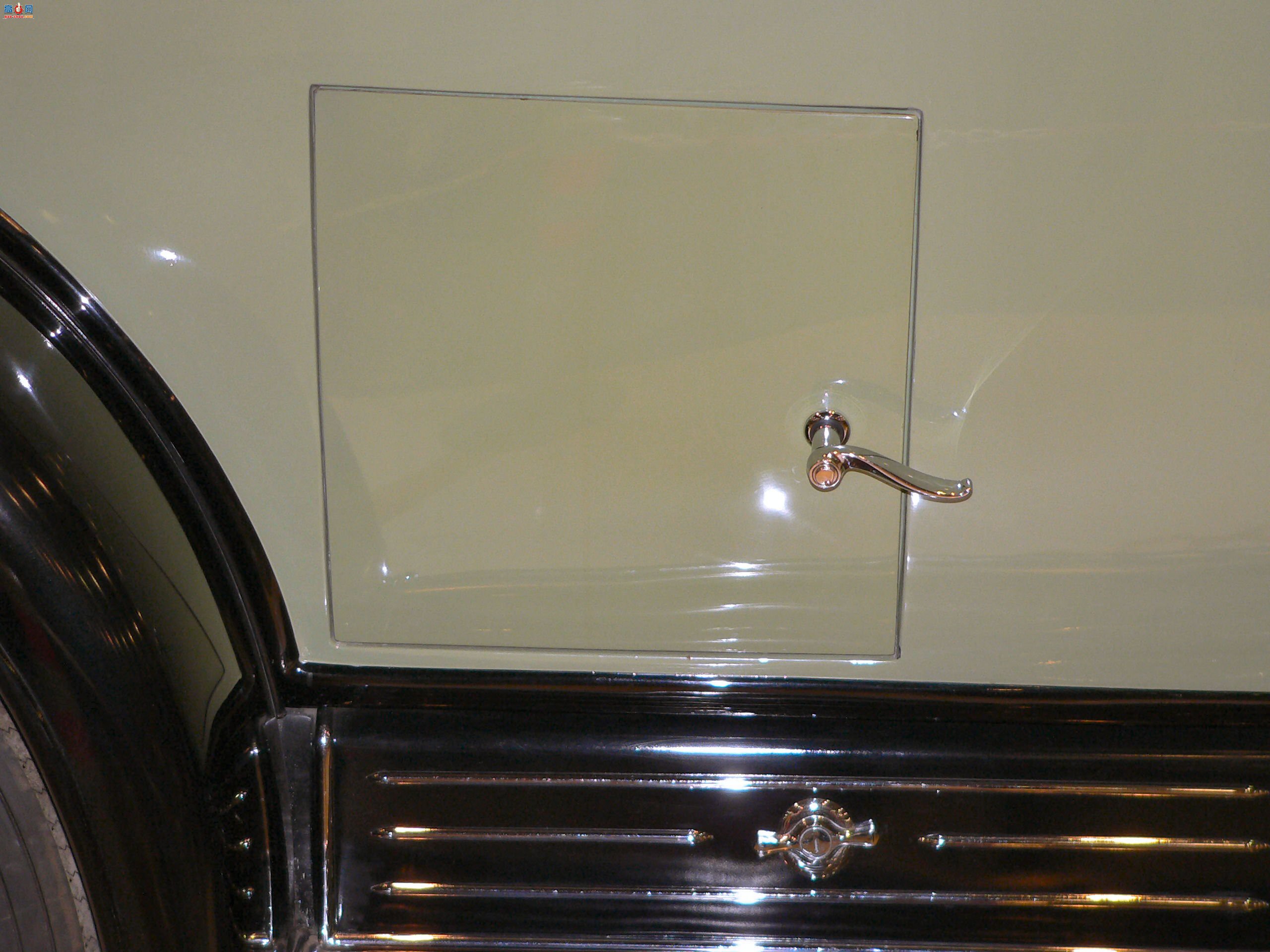 �� 1930 �������� V16 �˶��ܳ�