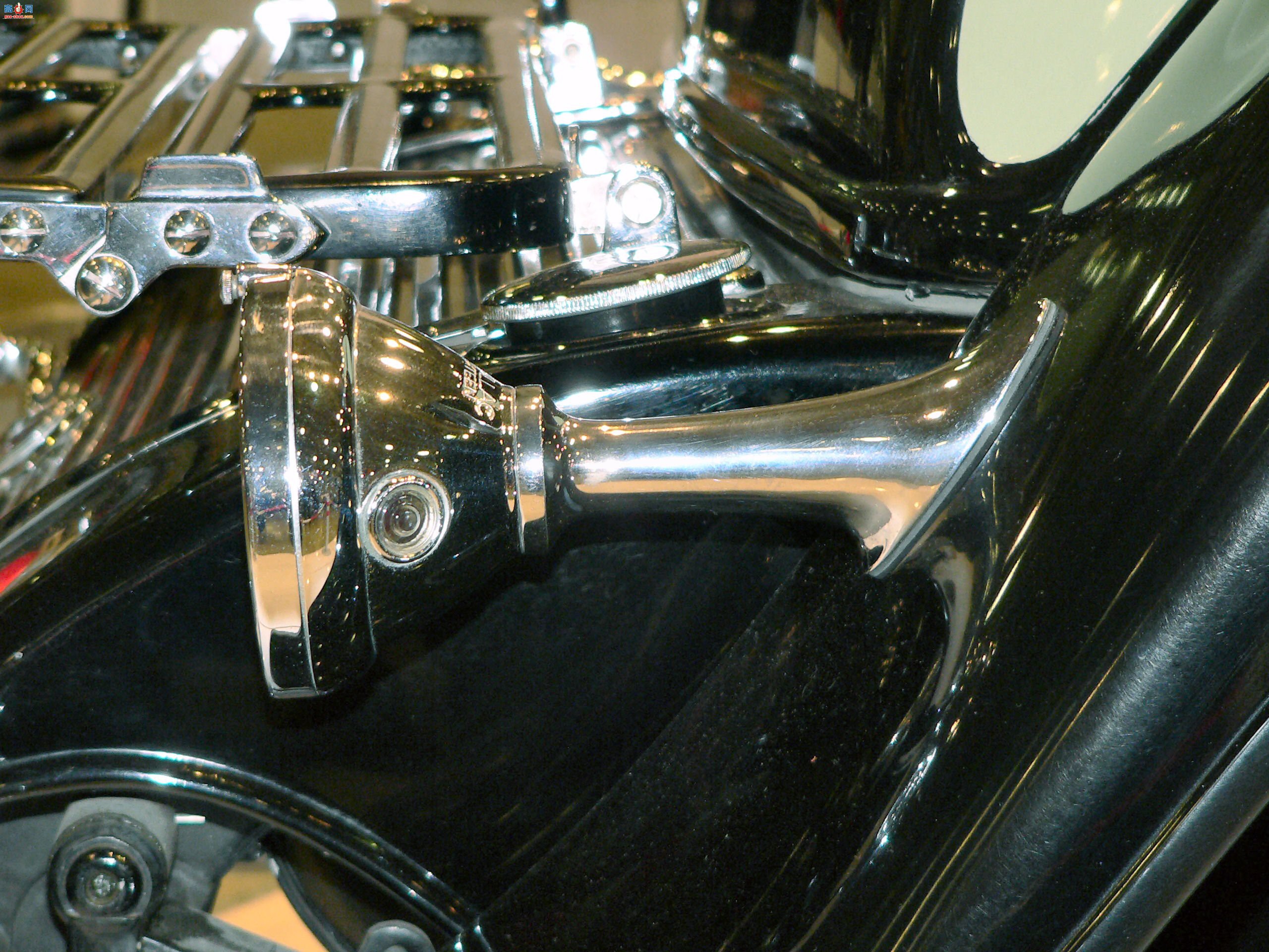 �� 1930 �������� V16 �˶��ܳ�