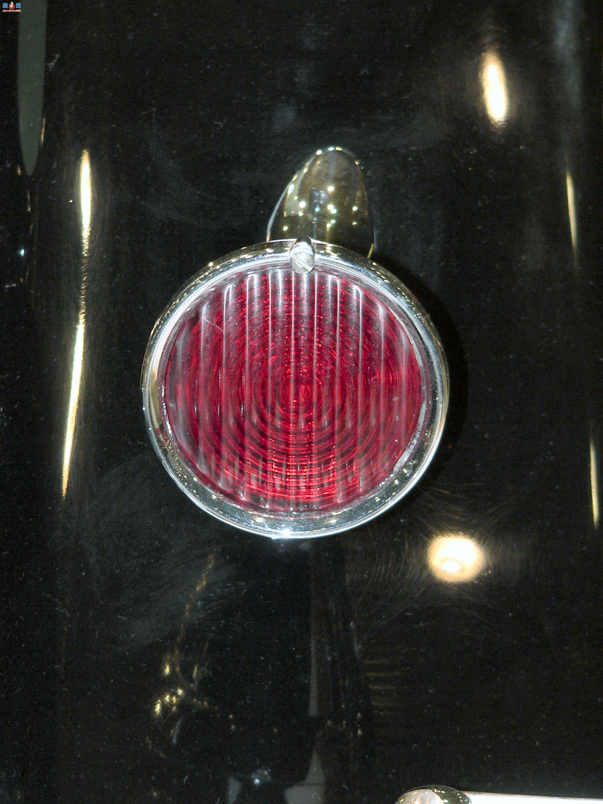 �� 1930 �������� V16 �˶��ܳ�