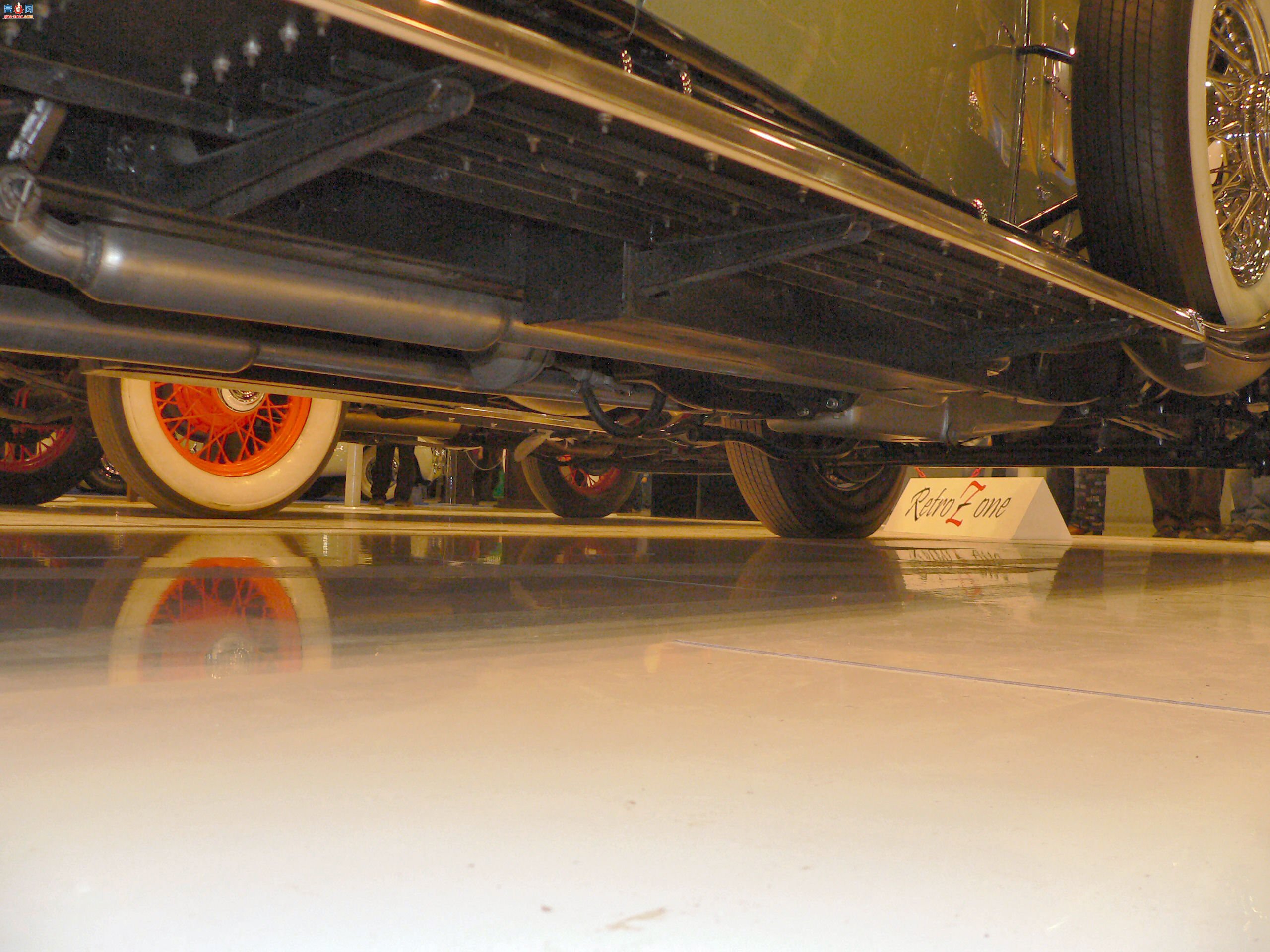 �� 1930 �������� V16 �˶��ܳ�