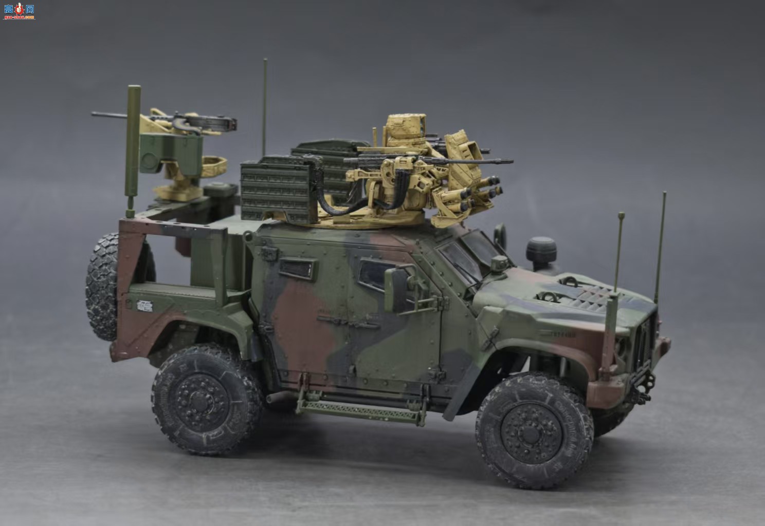 ����������Ʒ | ɥʬ�ս��� 1/35 С����M1278װ�׳�����������վ