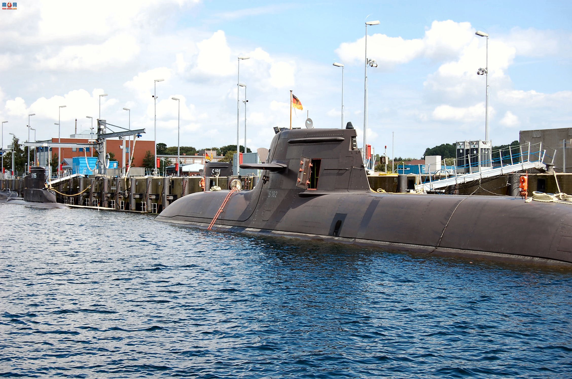 �� 212��Ǳͧ Type 212 Submarine