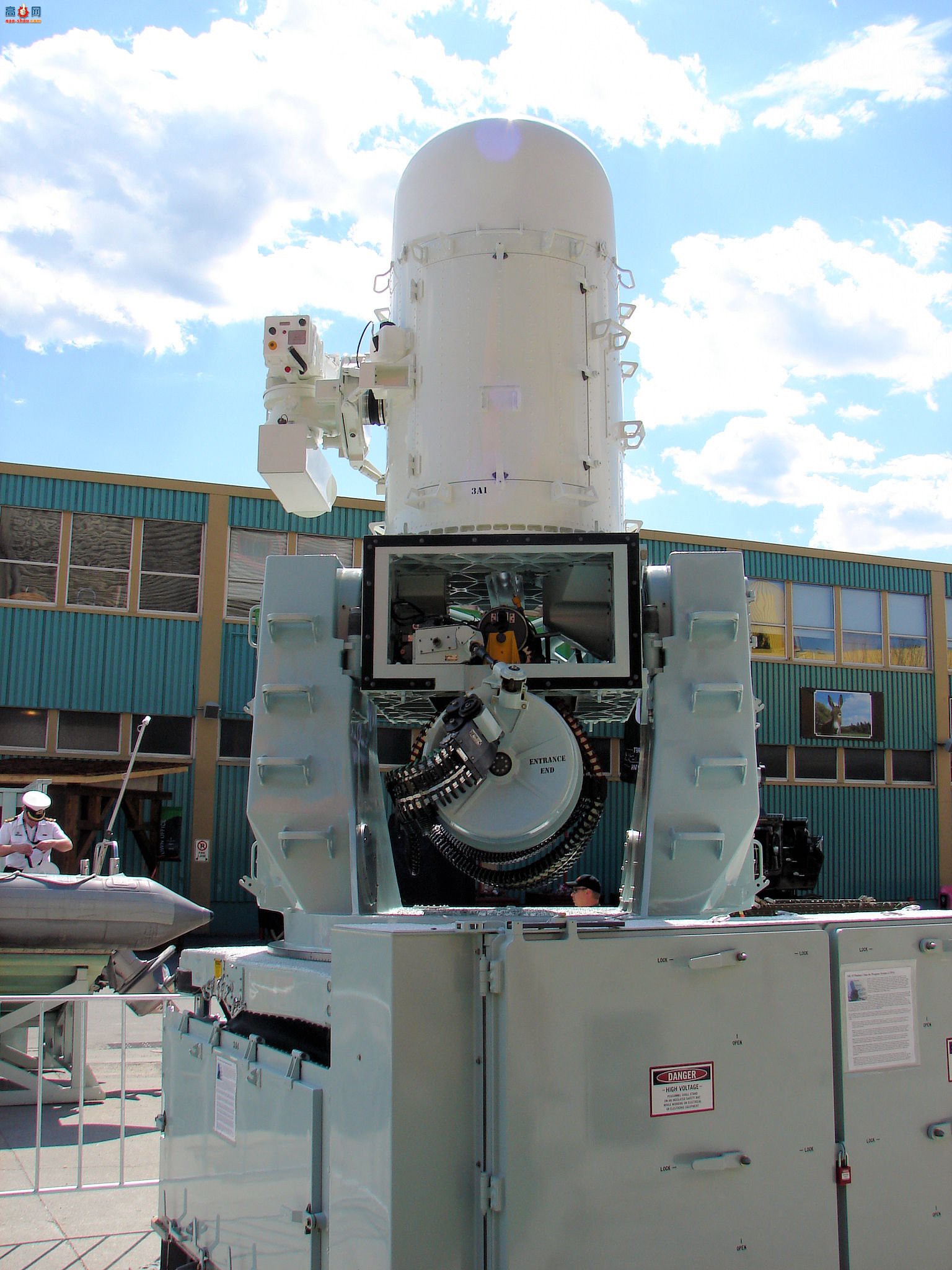 �� MK-15 �����ܼ���ϵͳ Phalanx CIWS