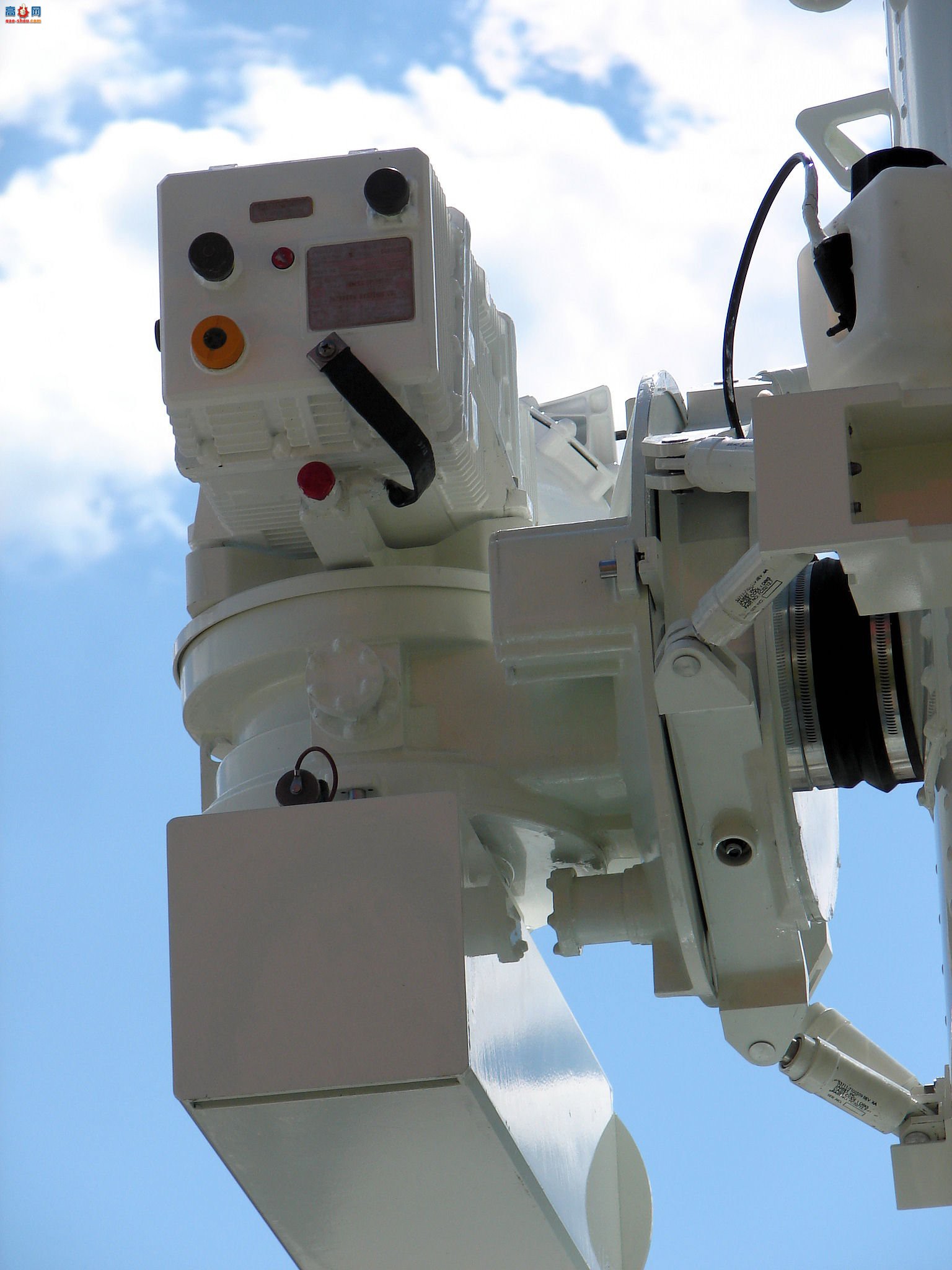 �� MK-15 �����ܼ���ϵͳ Phalanx CIWS