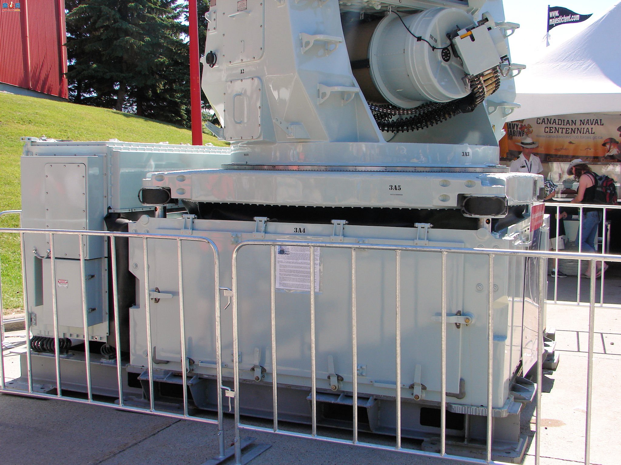 �� MK-15 �����ܼ���ϵͳ Phalanx CIWS