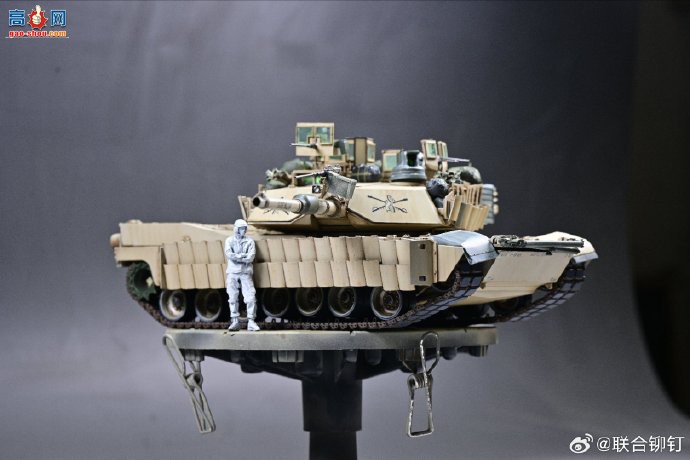 ����í����Ʒ | 1/35 M1A2 SEP  TUSK II  �ڹ��汾