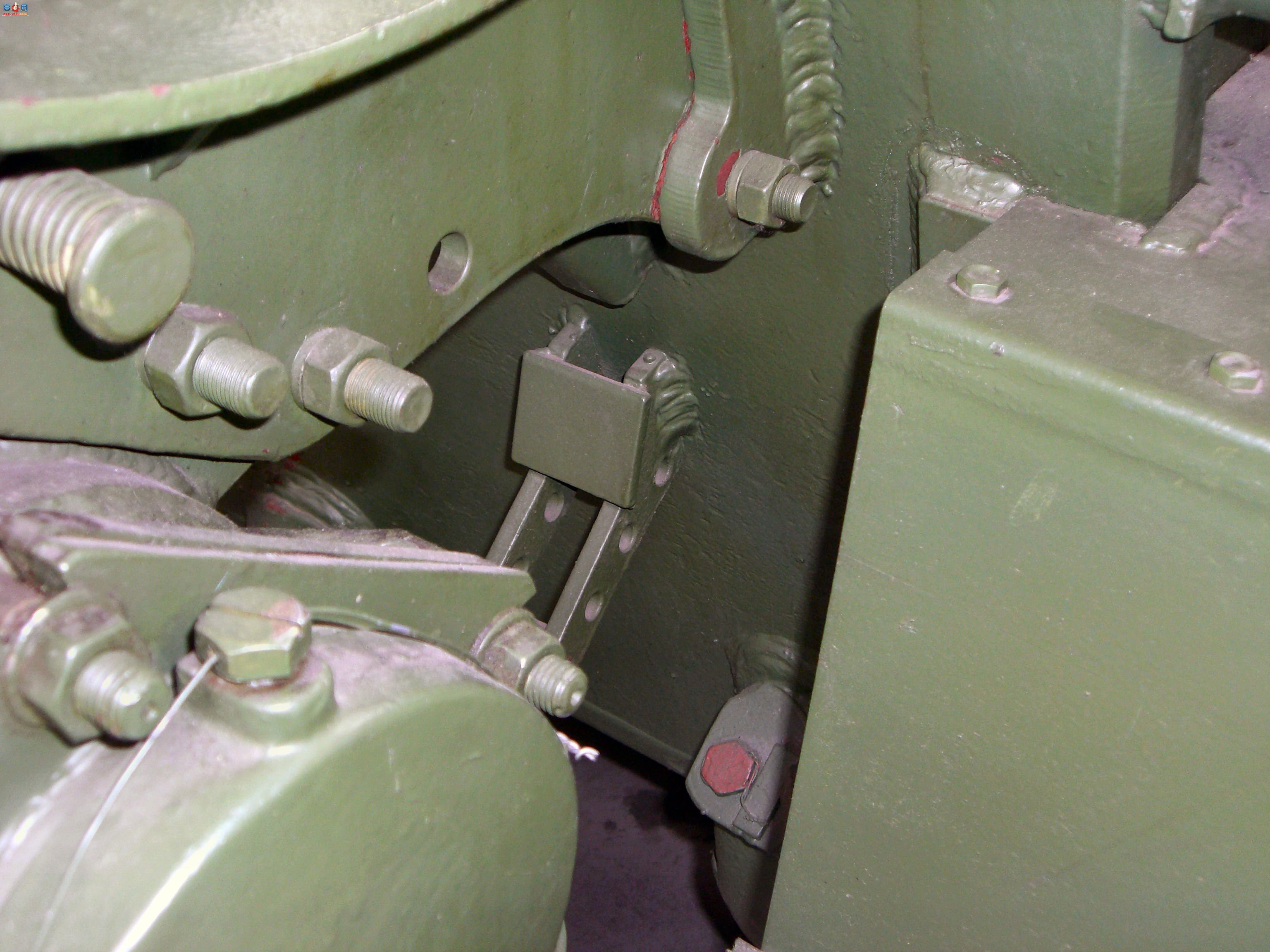 �� T-55AM2B Kladivo/Bastion�ڹ���Ƭ����ͼ��