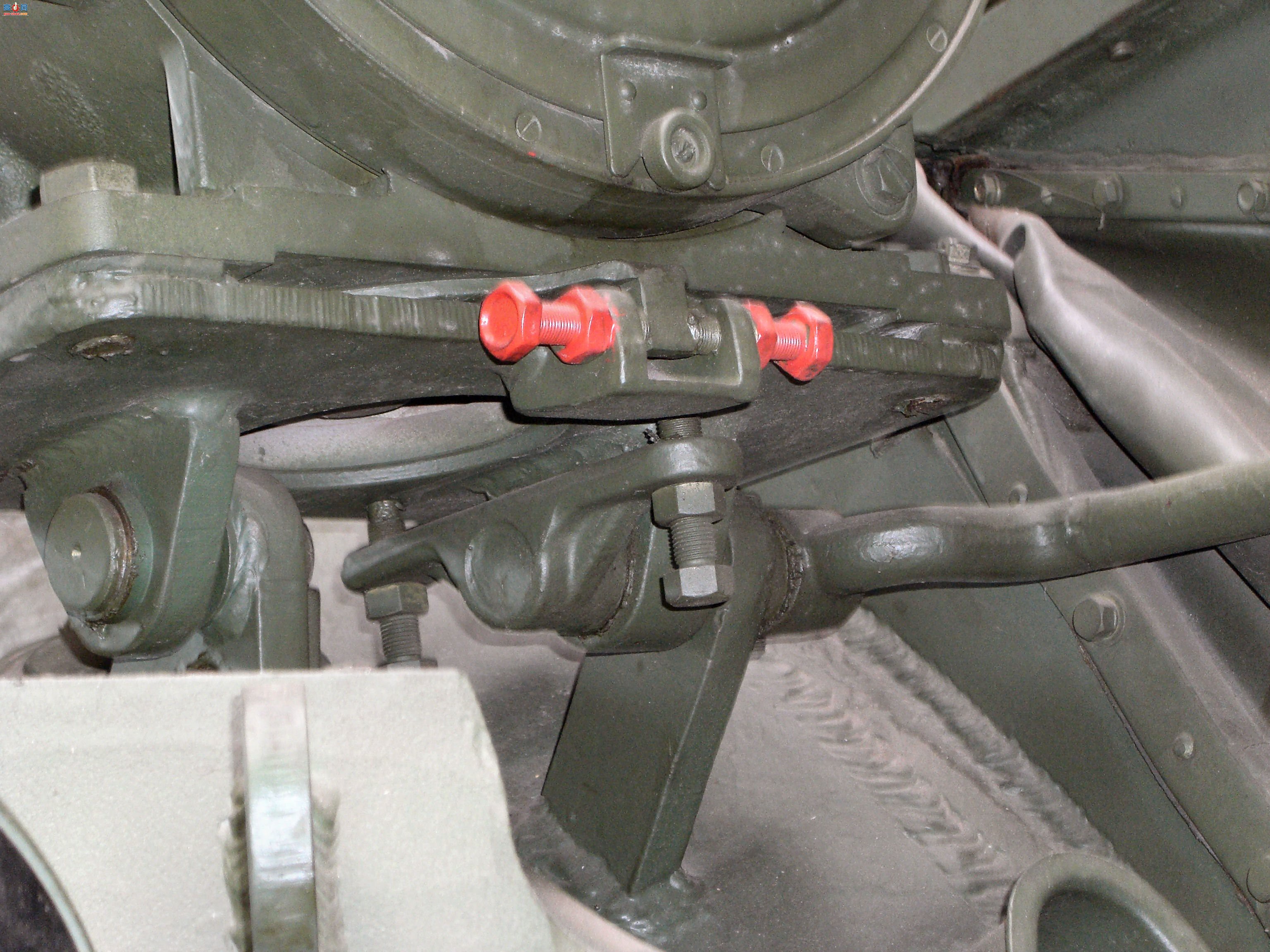 �� T-55AM2B Kladivo/Bastion�ڹ���Ƭ����ͼ��