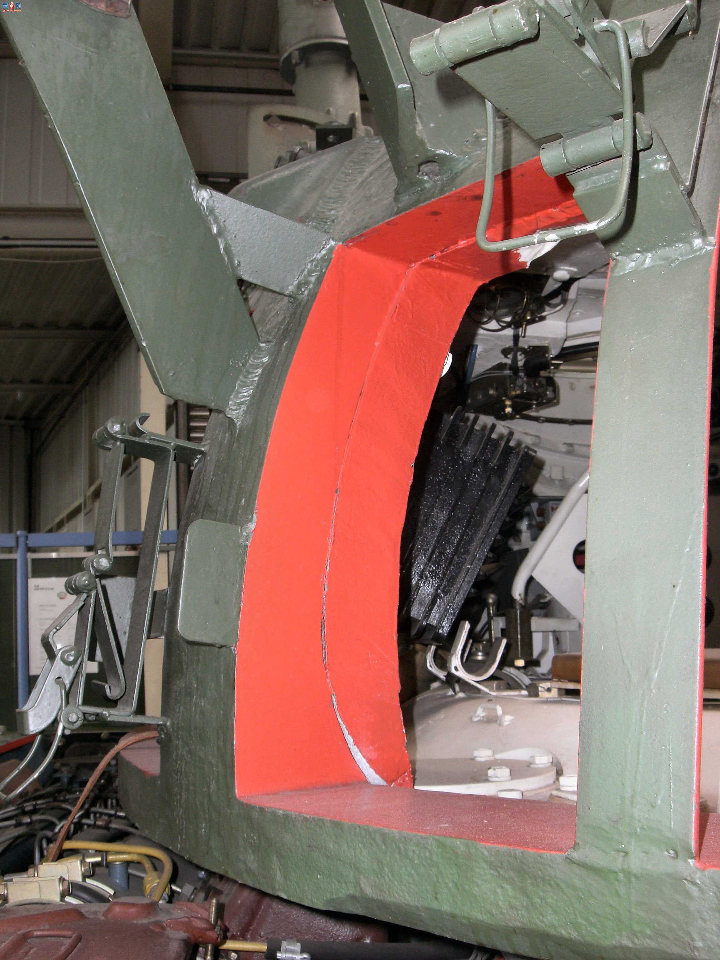 �� T-55AM2B Kladivo/Bastion�ڹ���Ƭ����ͼ��