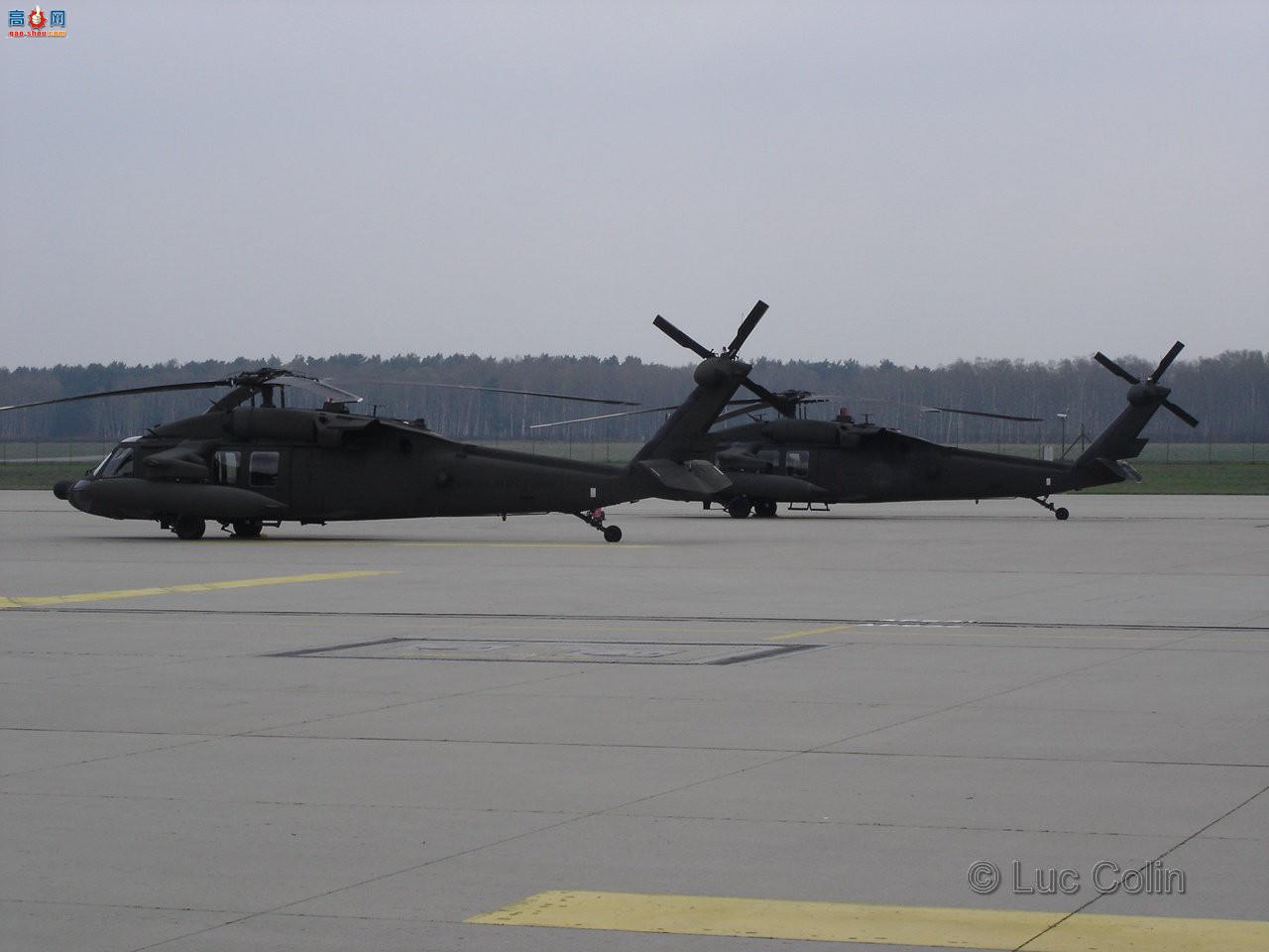 �� UH-60A (0-24542) ��ӥֱ�����ڹ�ϸ��ͼ����ͼ��