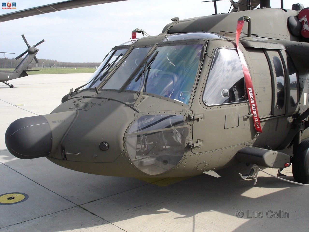 �� UH-60A (0-24542) ��ӥֱ�����ڹ�ϸ��ͼ����ͼ��