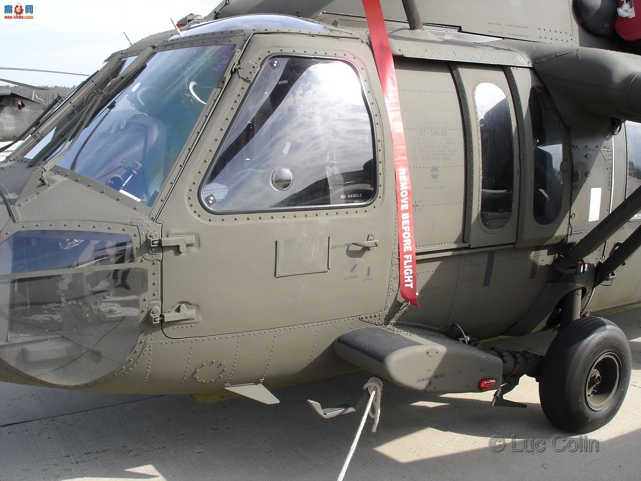 �� UH-60A (0-24542) ��ӥֱ�����ڹ�ϸ��ͼ����ͼ��