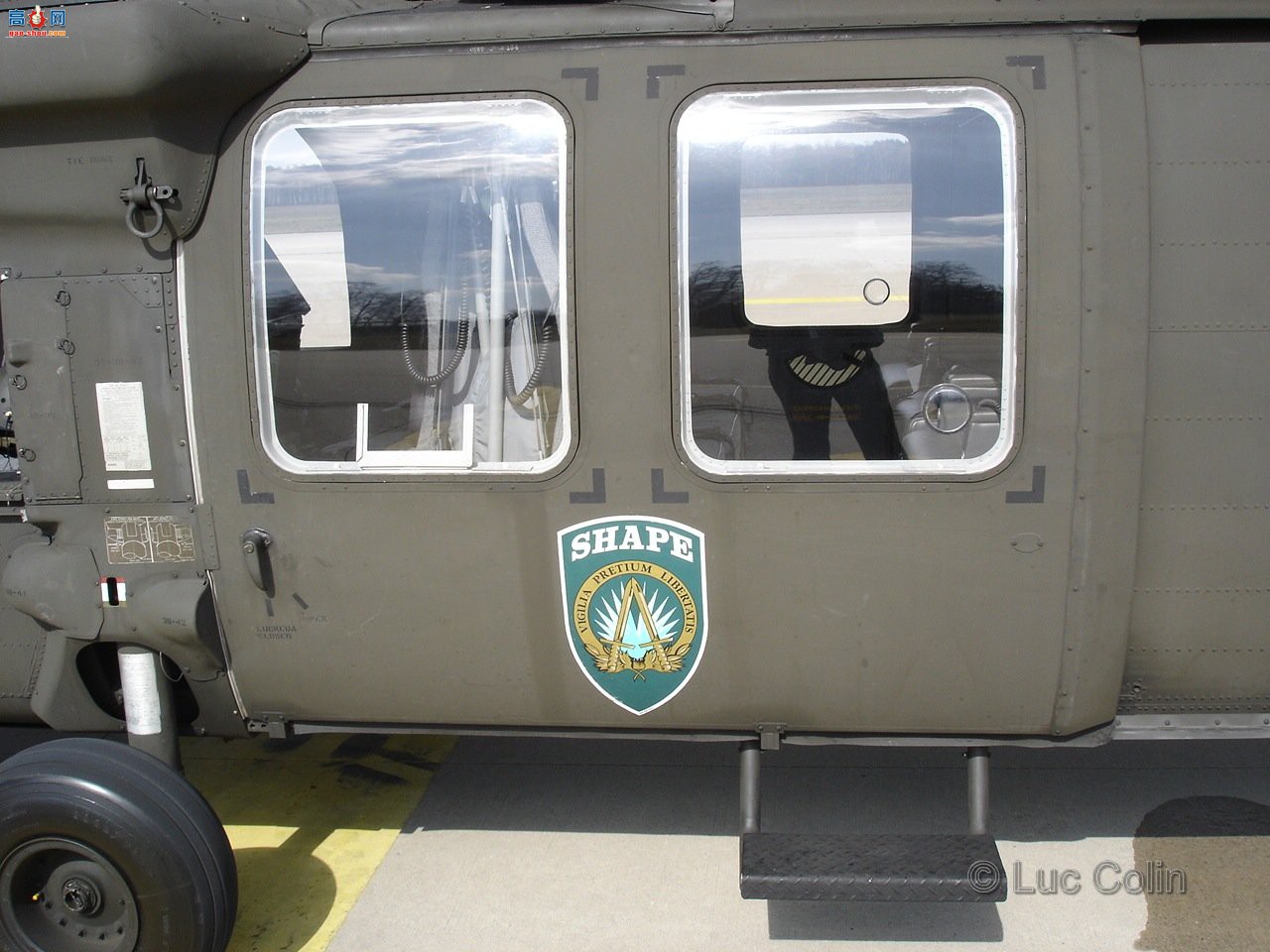 �� UH-60A (0-24542) ��ӥֱ�����ڹ�ϸ��ͼ����ͼ��