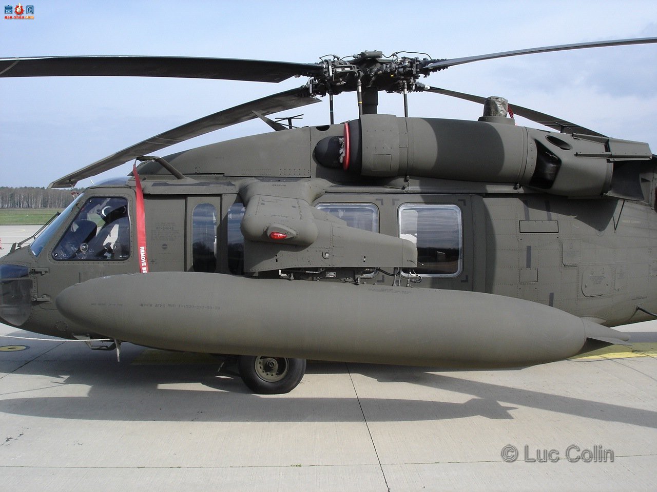 �� UH-60A (0-24542) ��ӥֱ�����ڹ�ϸ��ͼ����ͼ��