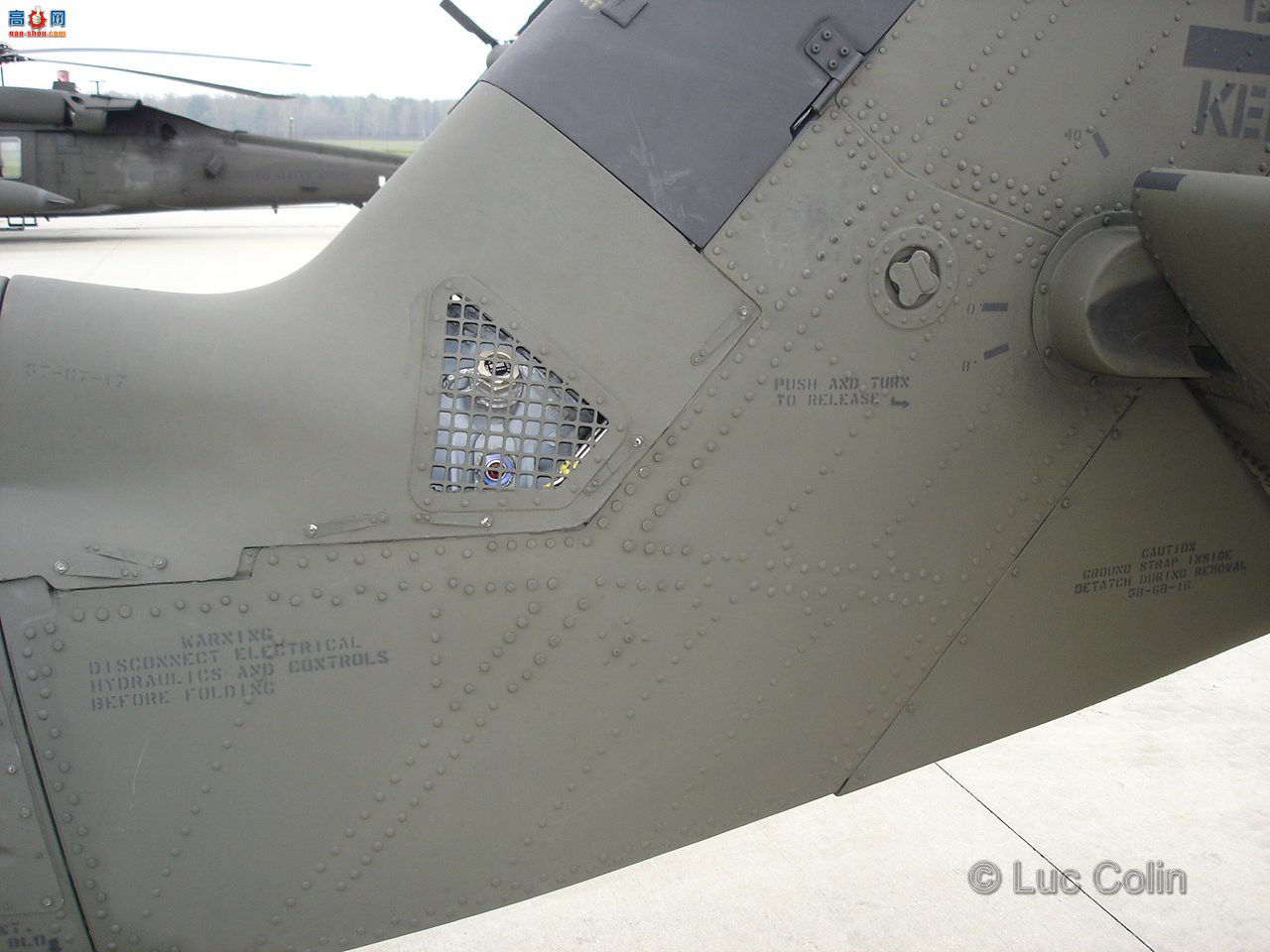 �� UH-60A (0-24542) ��ӥֱ�����ڹ�ϸ��ͼ����ͼ��