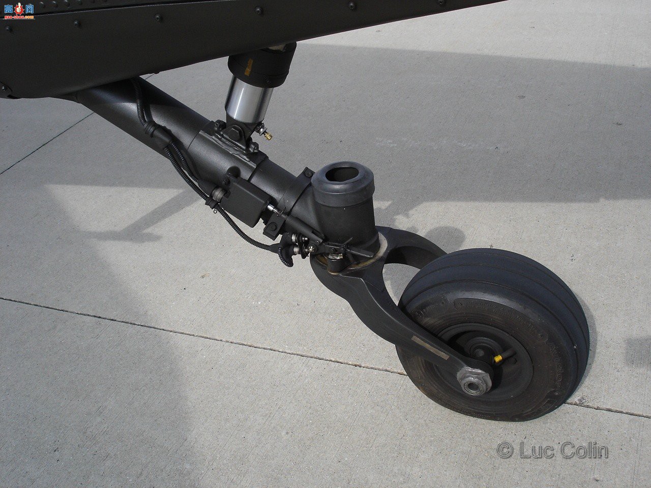 �� UH-60A (0-24542) ��ӥֱ�����ڹ�ϸ��ͼ����ͼ��