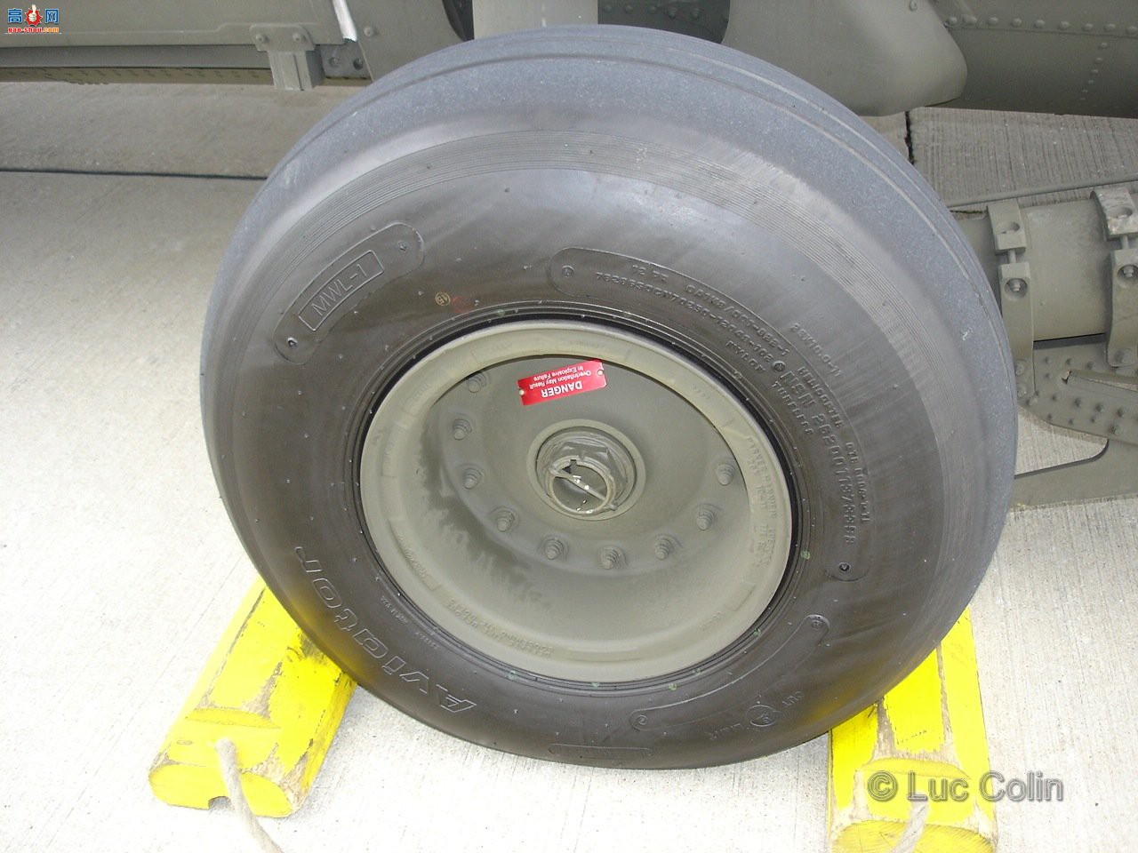 �� UH-60A (0-24542) ��ӥֱ�����ڹ�ϸ��ͼ����ͼ��