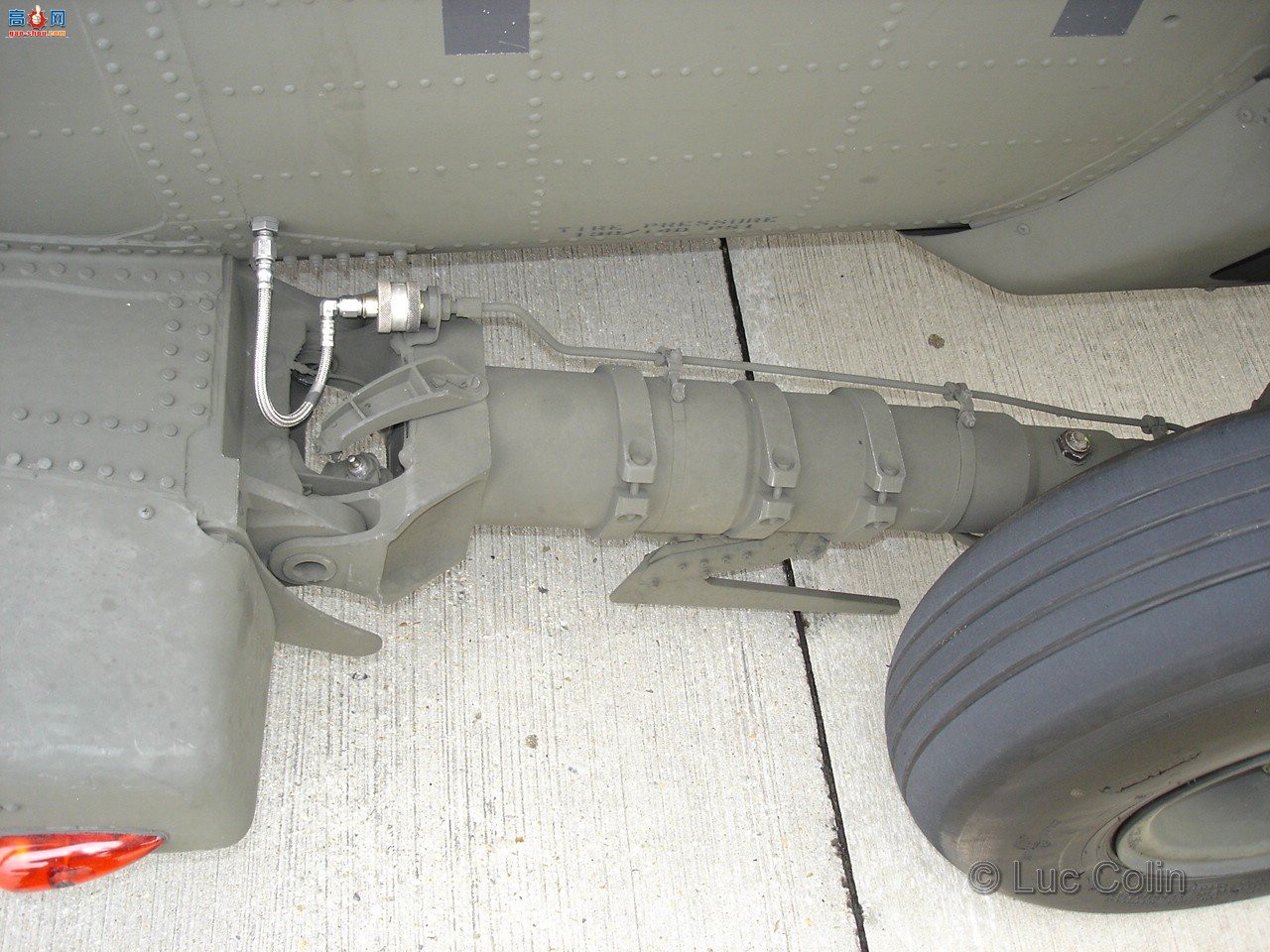 �� UH-60A (0-24542) ��ӥֱ�����ڹ�ϸ��ͼ����ͼ��