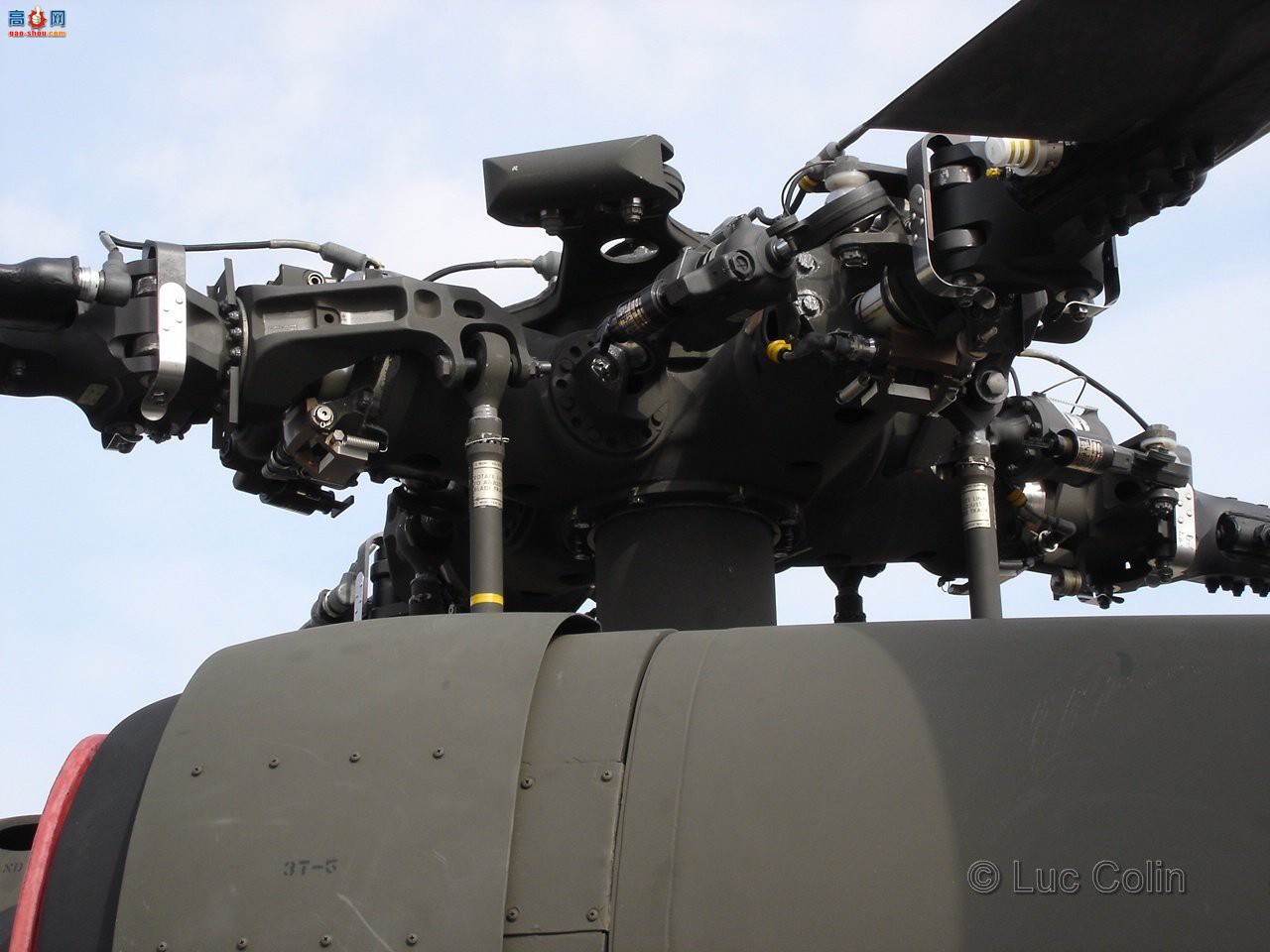 �� UH-60A (0-24542) ��ӥֱ�����ڹ�ϸ��ͼ����ͼ��