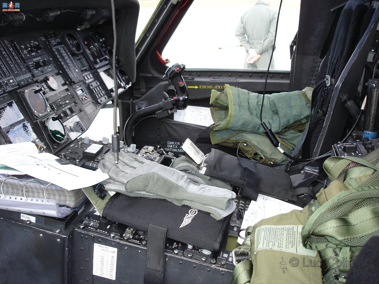 �� UH-60A (0-24542) ��ӥֱ�����ڹ�ϸ��ͼ����ͼ��