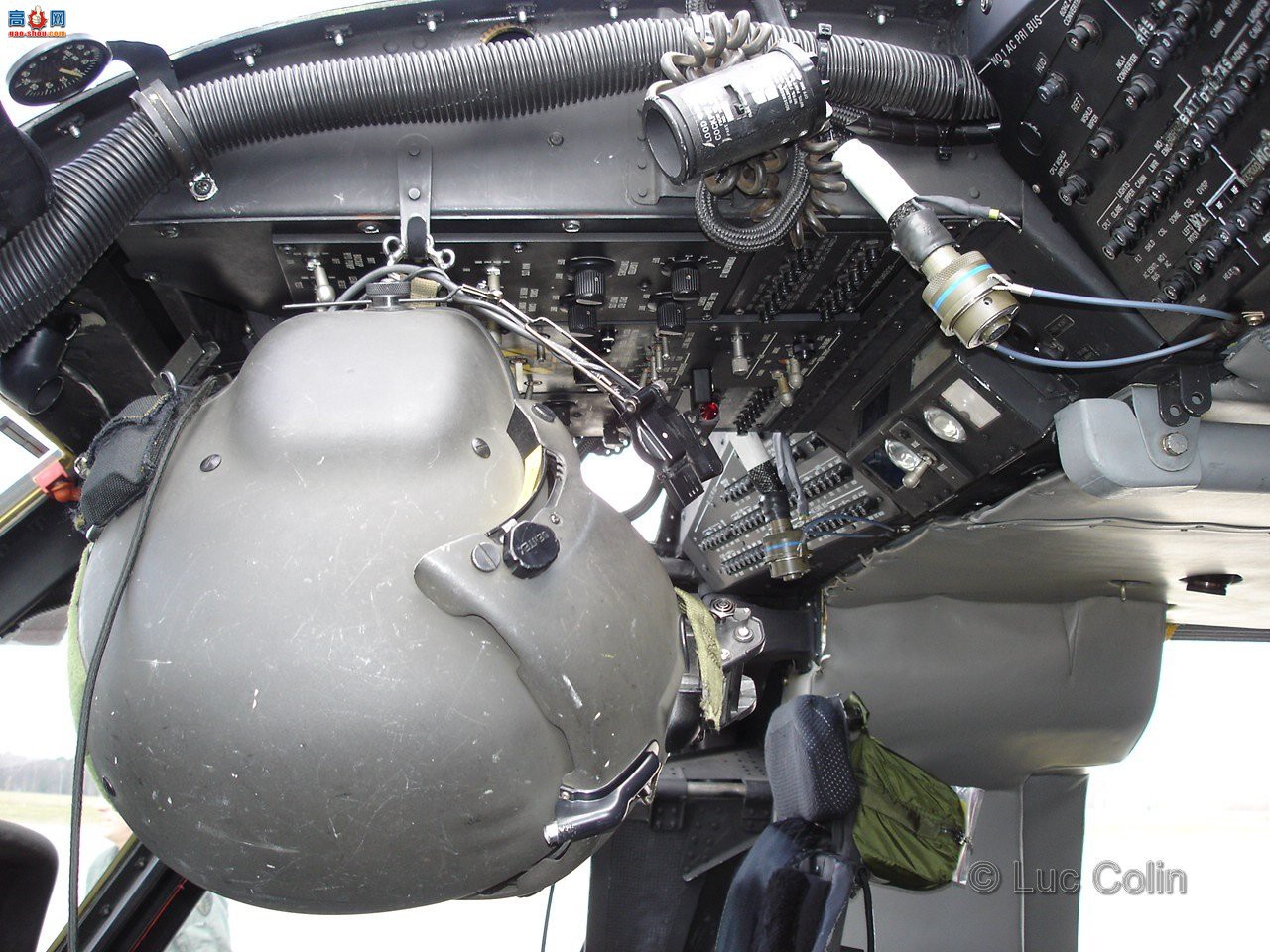 �� UH-60A (0-24542) ��ӥֱ�����ڹ�ϸ��ͼ����ͼ��