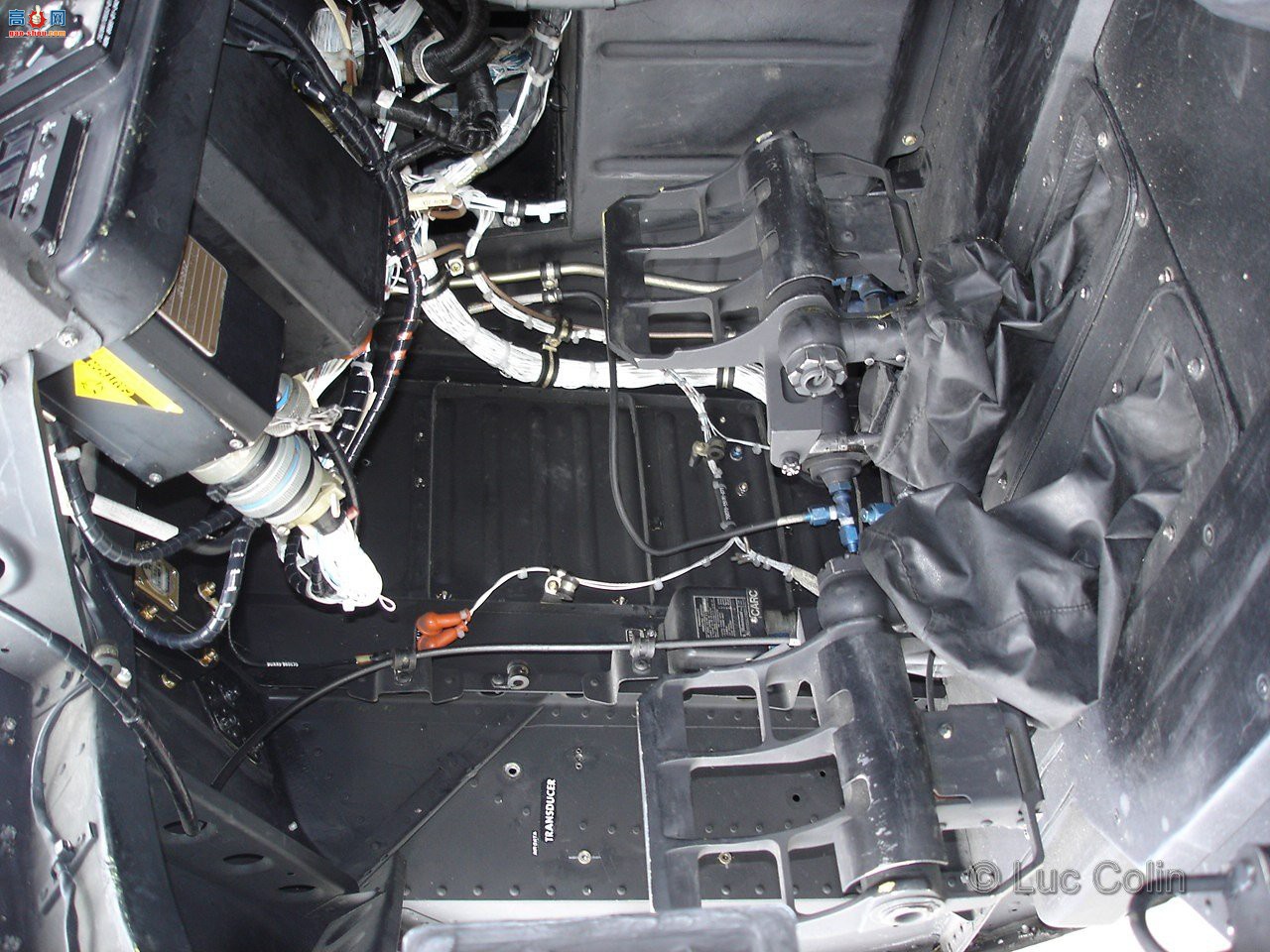 �� UH-60A (0-24542) ��ӥֱ�����ڹ�ϸ��ͼ����ͼ��