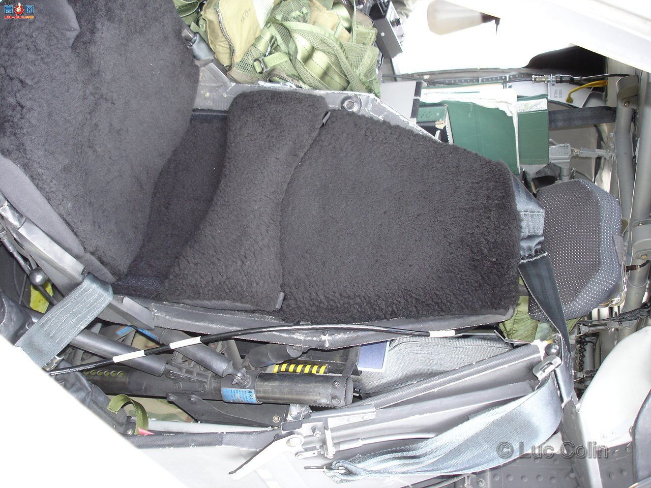 �� UH-60A (0-24542) ��ӥֱ�����ڹ�ϸ��ͼ����ͼ��