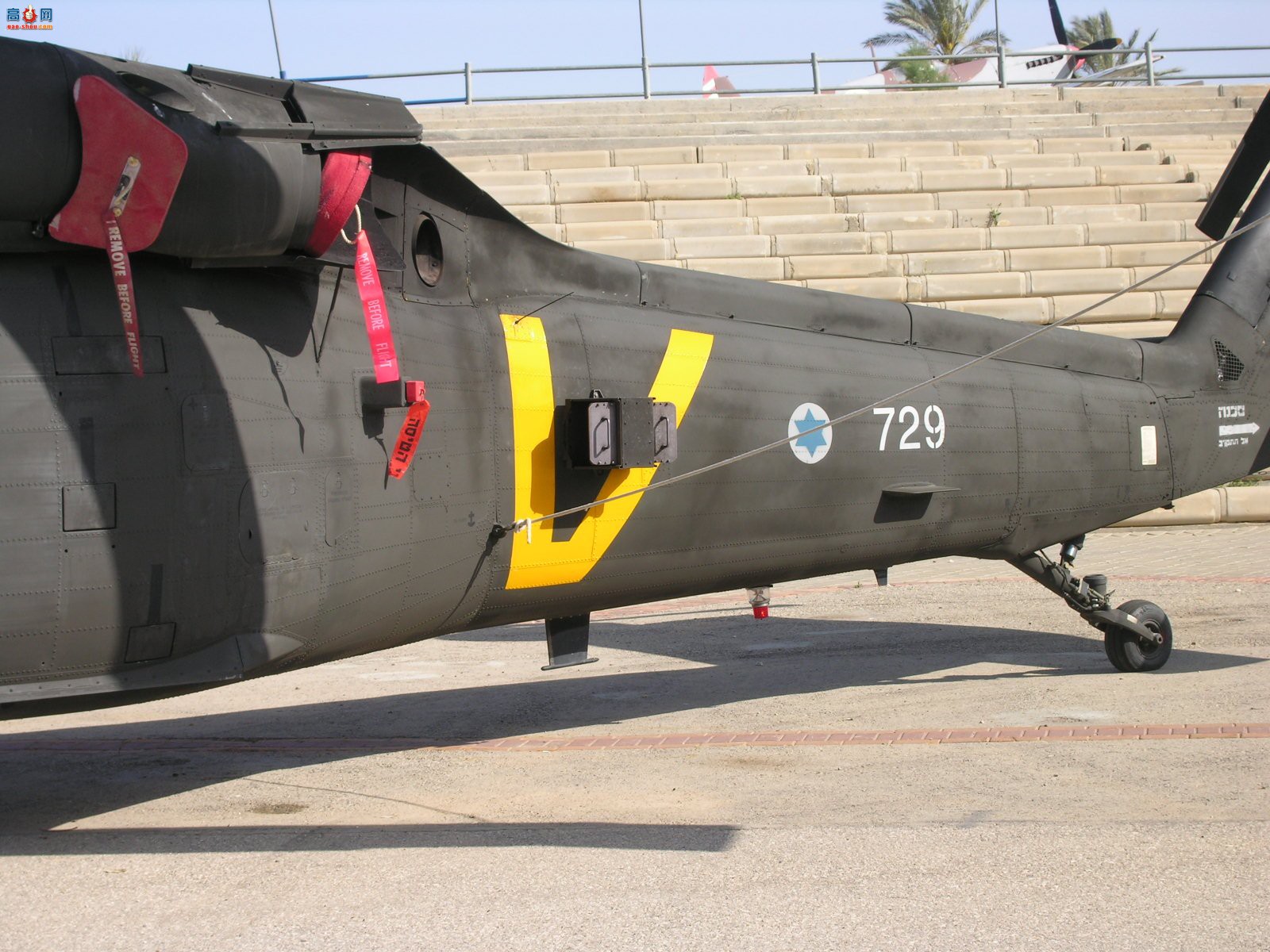 �� UH-60A (729)ֱ����