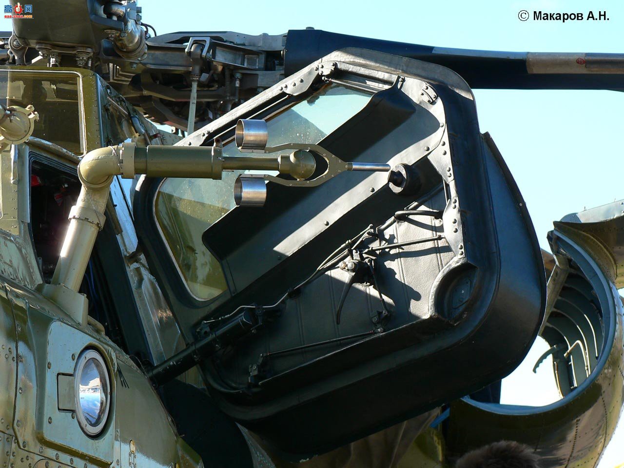 �� Mi-28 �ƽ� ��װֱ����