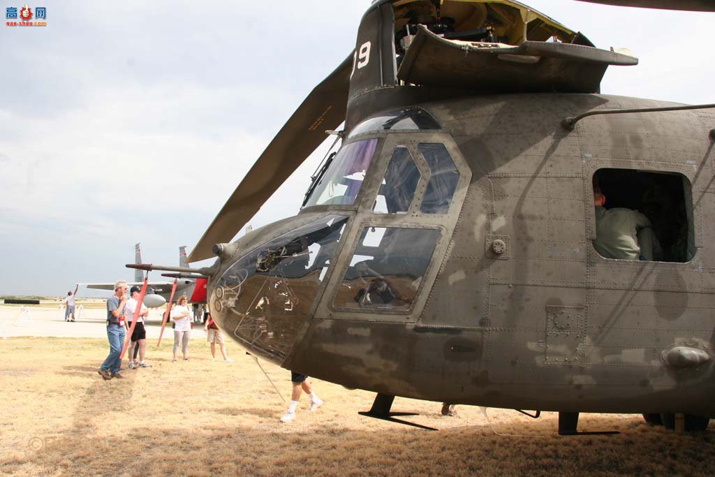 �� Ch-47D (92-0309) ֧ū�� ����ֱ����