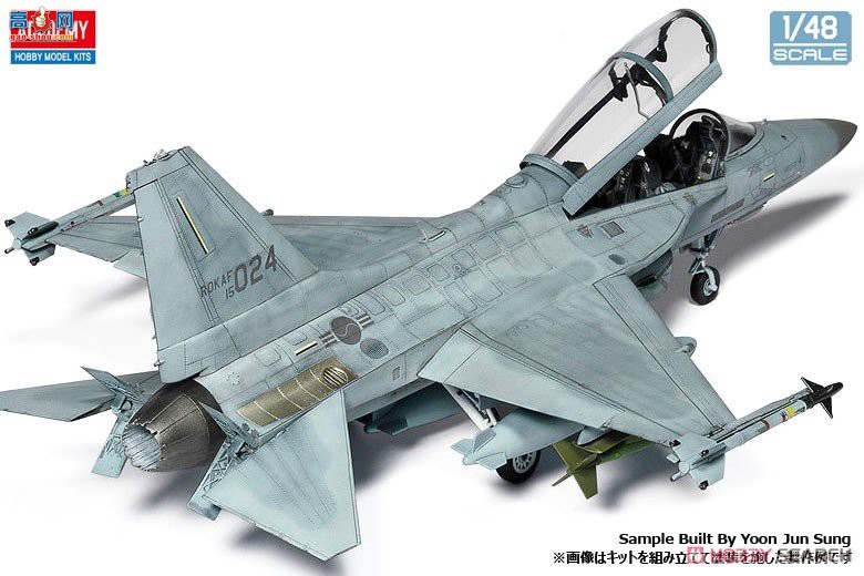 ������ACADEMY ս���� AM12366 FA-50����ս����ը��