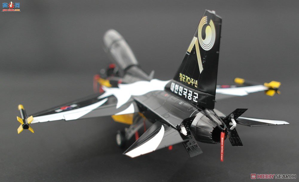 ������ACADEMY ���ݻ� AM12704 T-50B ��ӥ ROKAF 70�����ر���װ