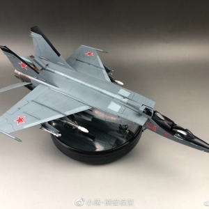 KITTY HAWK 1/48 KH80136 Mig-25 RB PU Foxbat