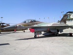 ɫ F-16A ս ս